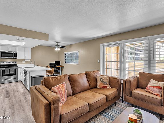 4th image of 18811 N 19TH Avenue #1015