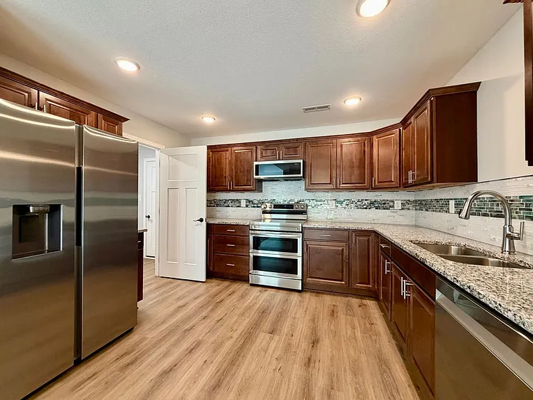 766 Snowflower Cir — Photo 2
