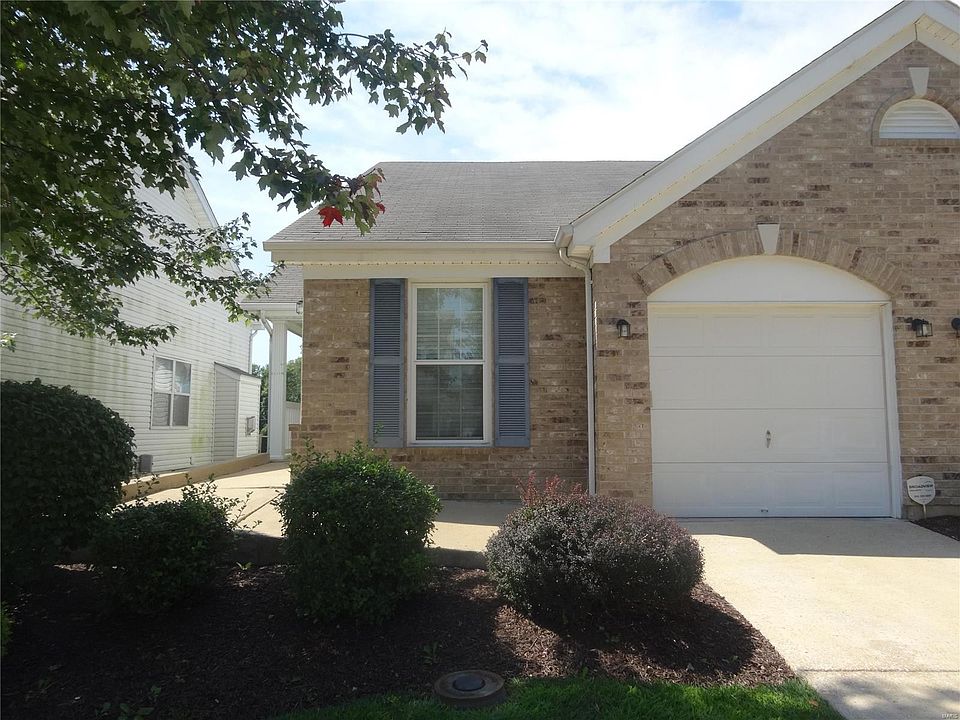 1st image of 41 Jost Villa Dr