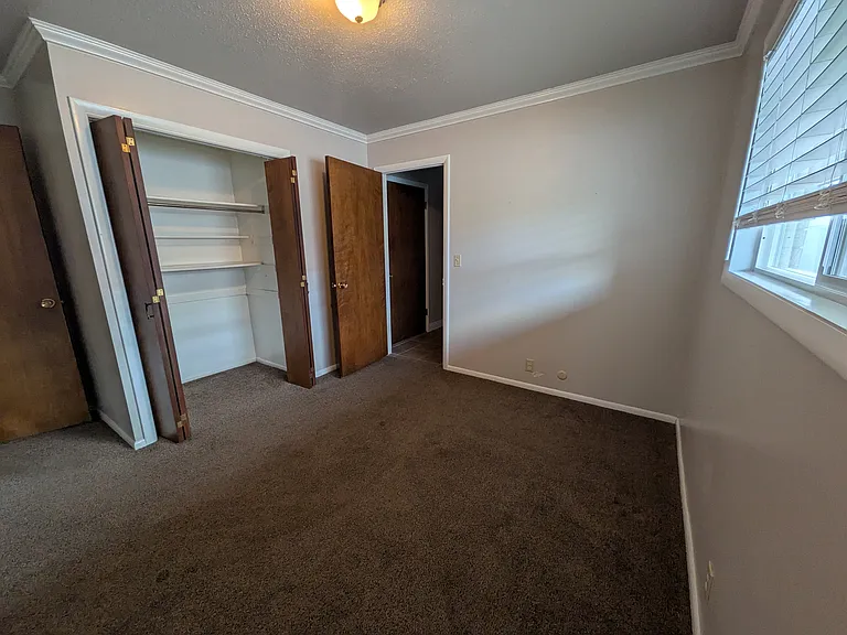 255 S 1 W — Photo 12
