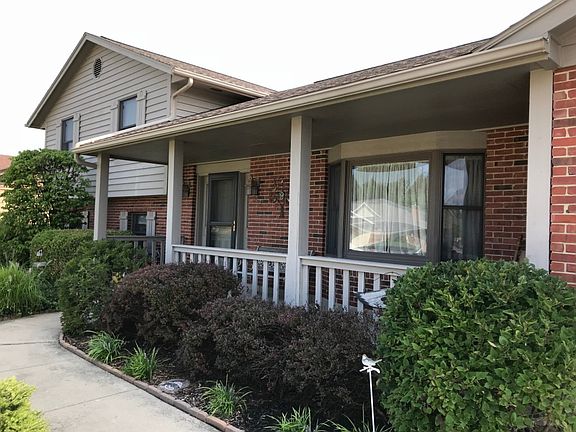 2nd image of 563 Flanders Ave