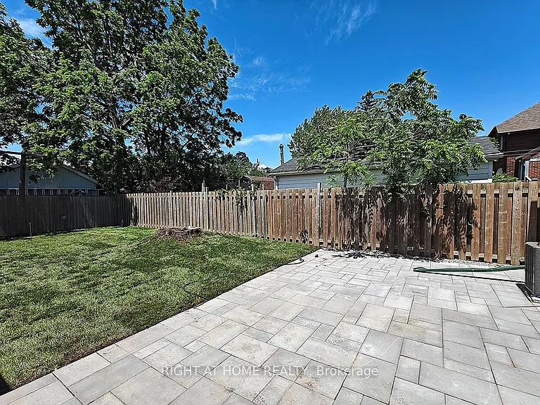 92 Cadillac Ave S #BASEMENT — Photo 17