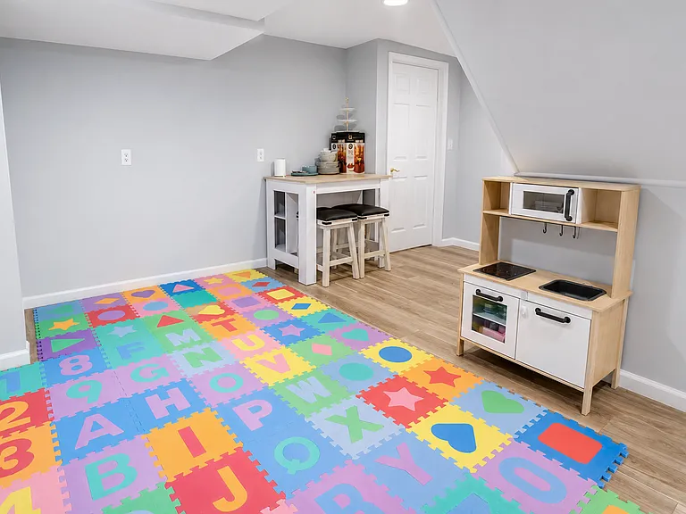1501 Ladd St — Photo 34