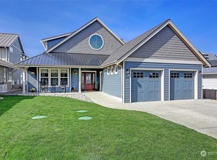 44 S Edgewater Dr, Camano Island, WA 98282