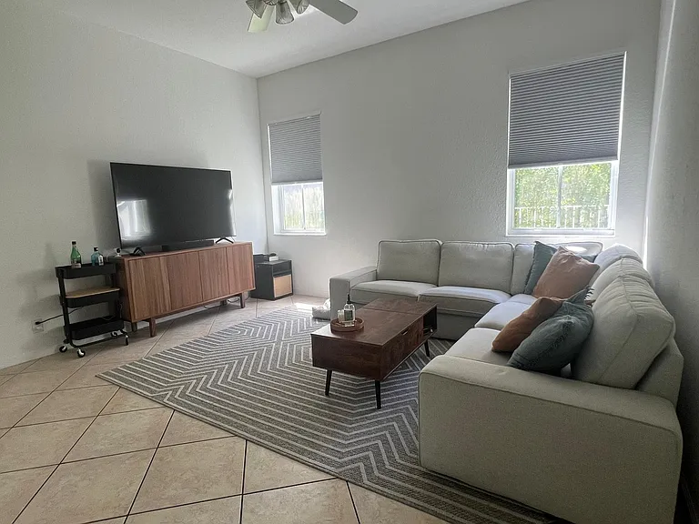 522 Live Oak Ln — Photo 15