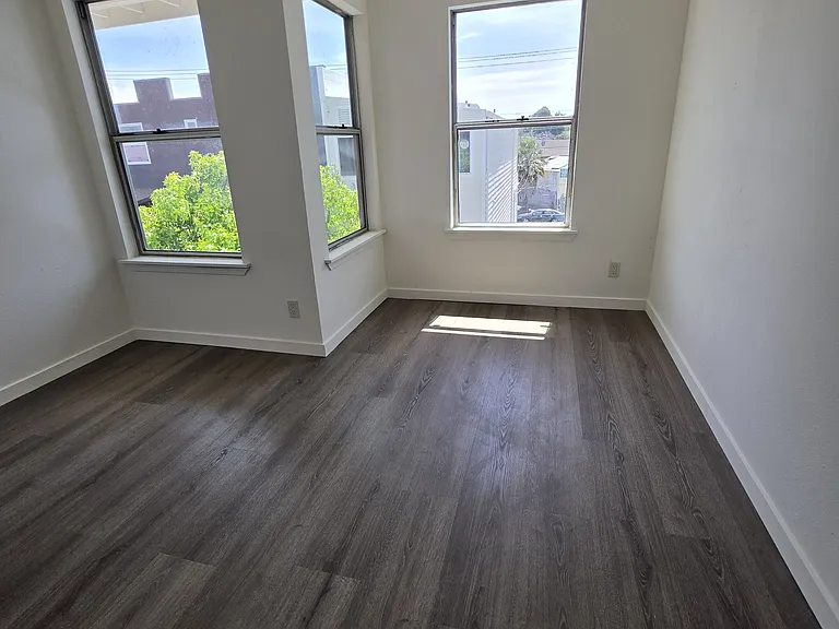2323 Market St #A — Photo 29