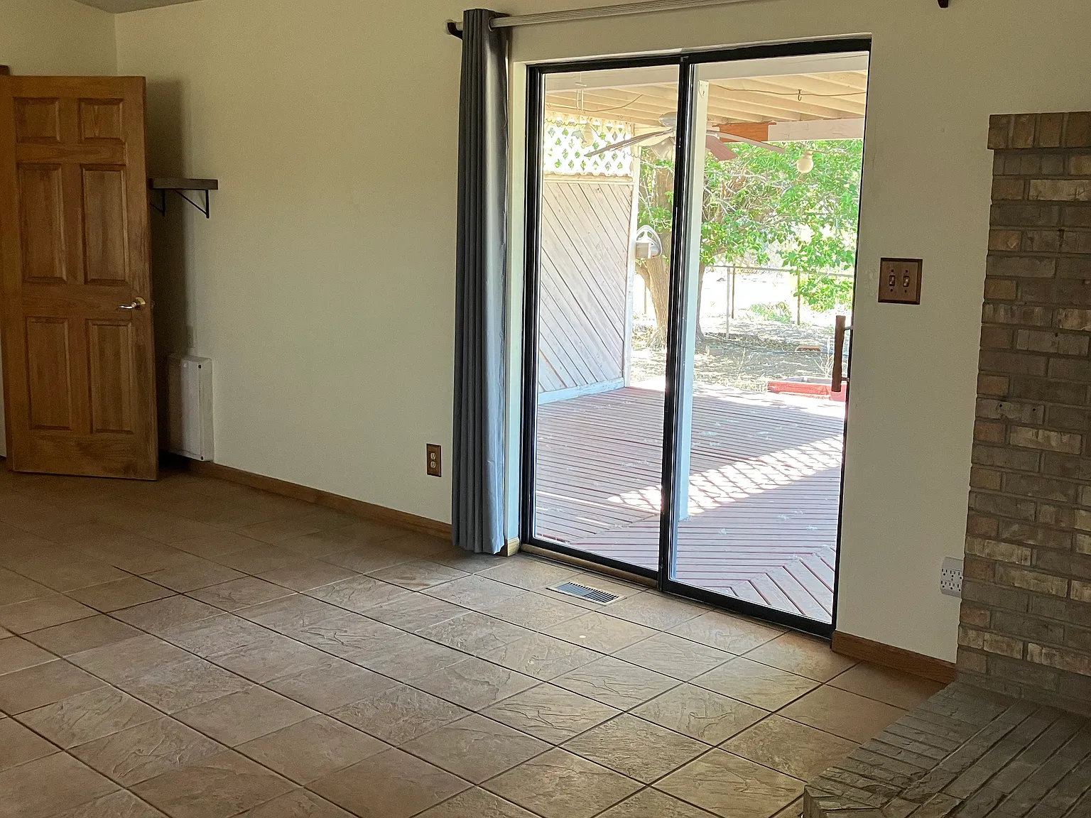 3 bed, 1900 sqft, $2,750 — Photo 4