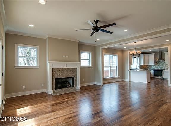 3rd image of 403 Acklen Park Dr #B