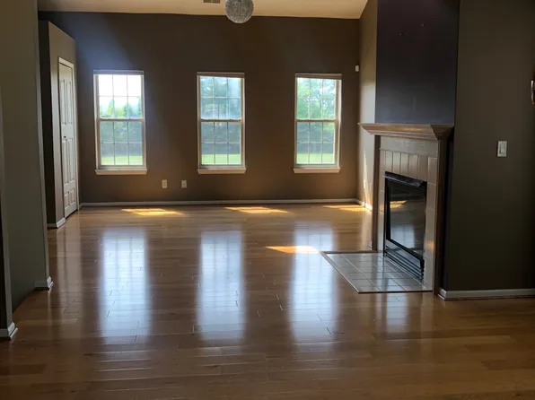 29294 Glen Oaks Blvd W #1, Farmington Hills, MI 48334