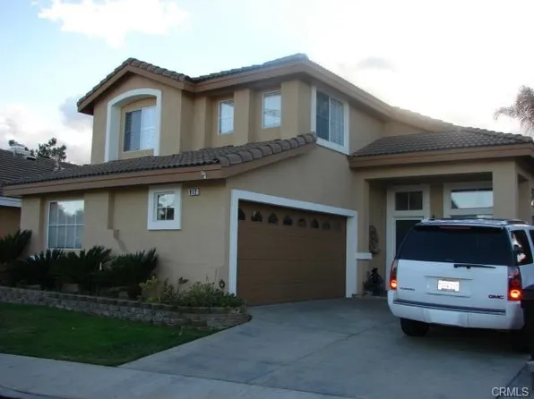 912 Wyngate Dr, Corona, CA 92881