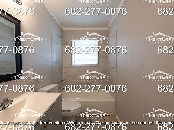 5th image of 1010 Van Horn St