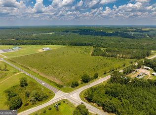 697 Benjamin H Hill Dr W, Fitzgerald, GA 31750