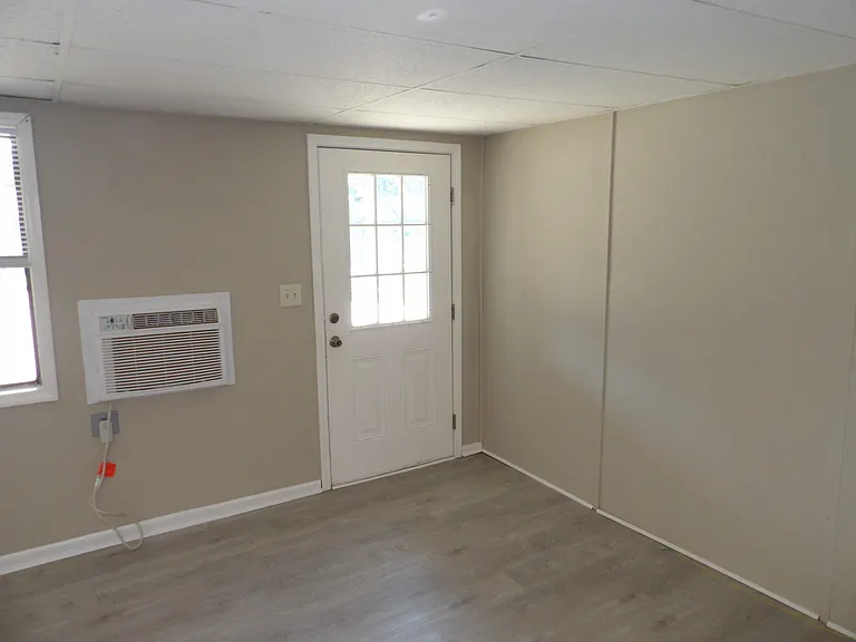 65 Ashwood Ct #8 — Photo 7