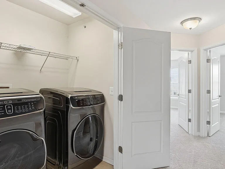 15360 Kensington Park Dr — Photo 25