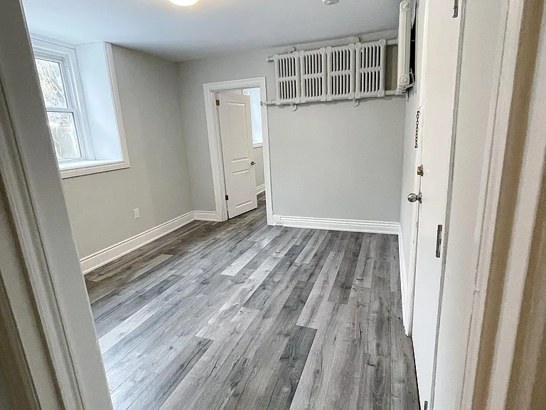 345 Gladstone Ave #1 — Photo 13