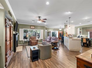 212 Shady Place Dr, Woodway, TX 76712