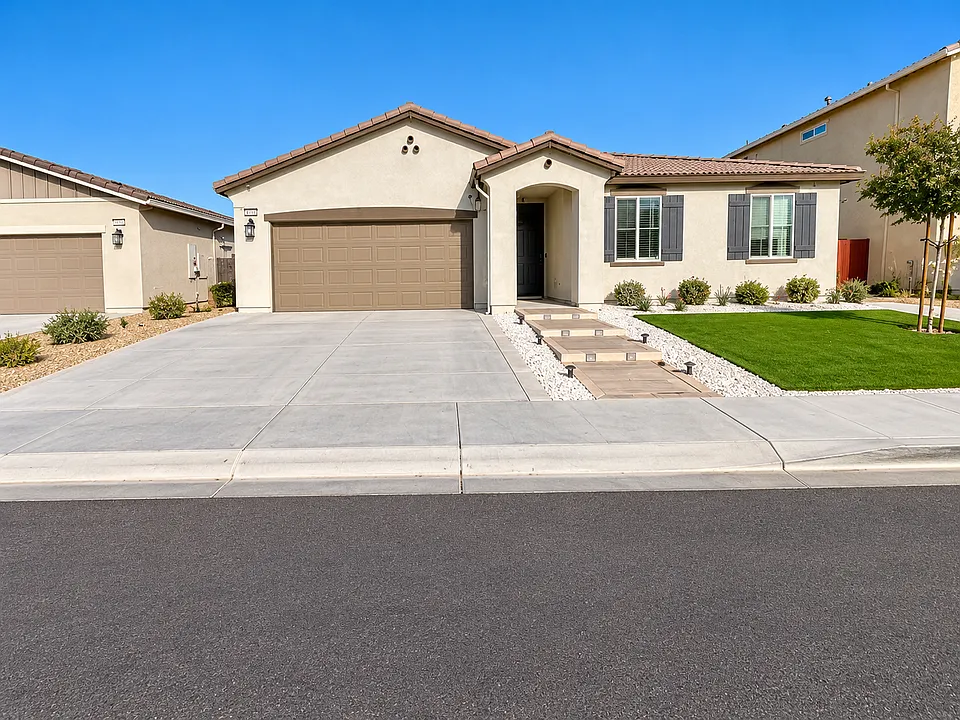 2028 Ravine Ln
