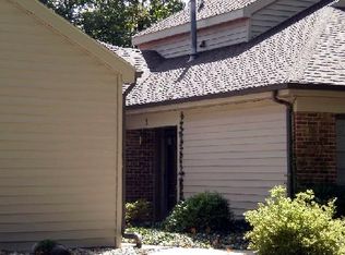 3 Boulder Ct, Nappanee, IN 46550