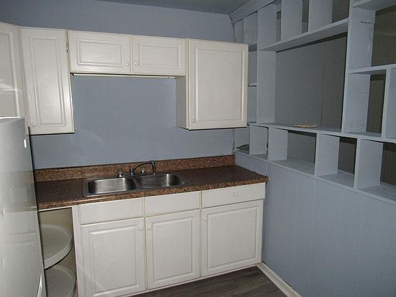 5th image of 1020 Old Wythe St