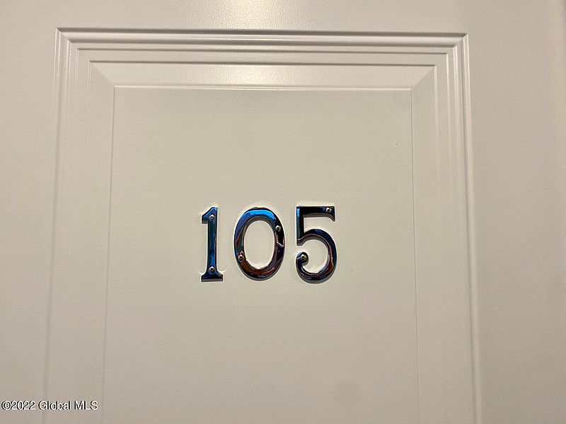 4th image of 77 Van Dam Street #105