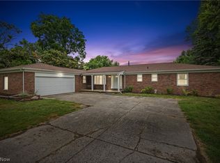 16295 Sperry Rd, Vermilion, OH 44089