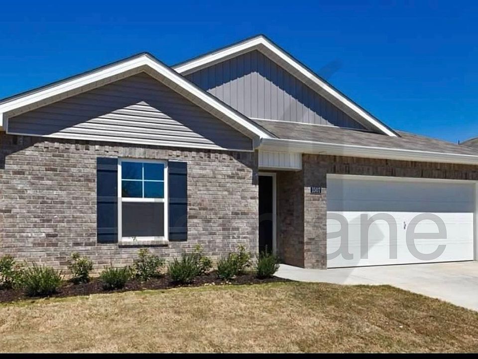 1st image of 1507 Heritage Cir