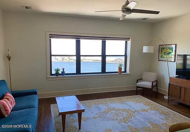 1700 Webb St #5B — Photo 7