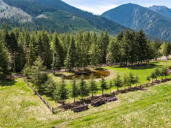 7103 Deer Park Road, Port Angeles, WA 98362