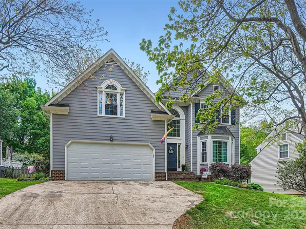 9517 Harris Glen Dr, Charlotte, NC 28269