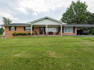 669 Adwolfe Rd, Marion, VA 24354