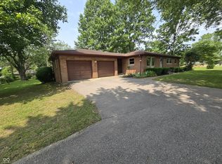 7088 Sandalwood Dr, Indianapolis, IN 46217