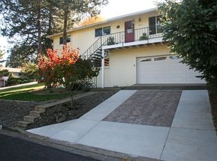 1880 Hope St, Ashland, OR