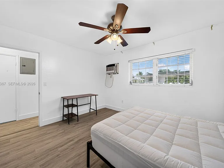 6565 Santona St #B17 — Photo 20