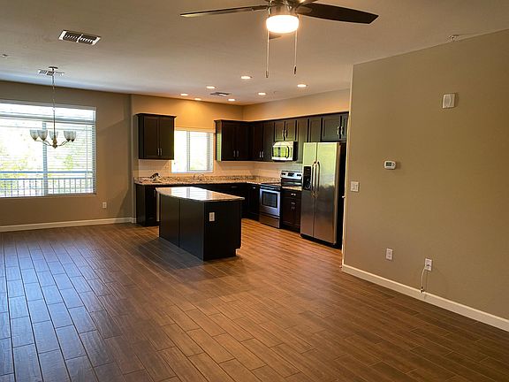 4th image of 240 W Juniper Ave Unit 1136