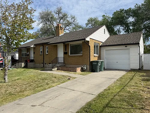 1372 W Glenrose Dr Photo 1