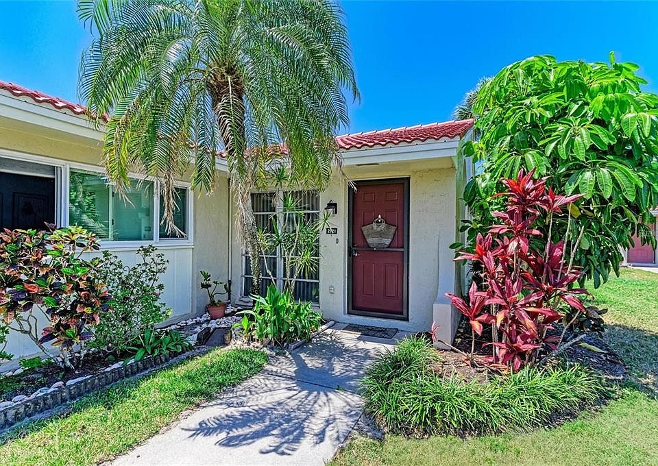 2nd image of 2121 Pueblo Cir #2121V6