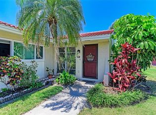 2121 Pueblo Cir, Sarasota, FL 34231