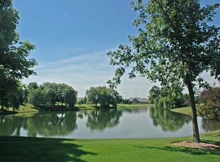 54 S Wynstone Dr, North Barrington, IL