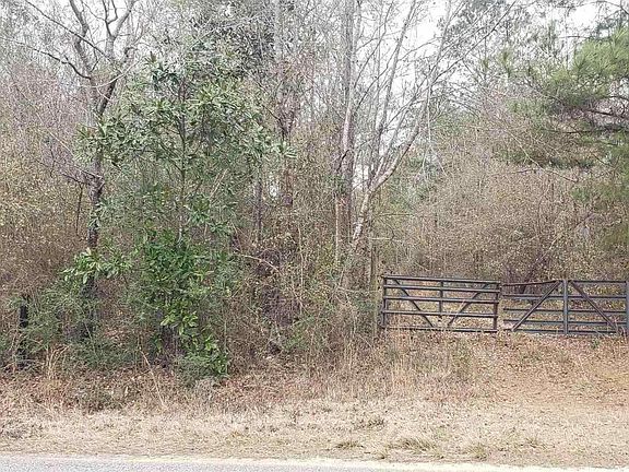 3rd image of 2121 Fannie Rd