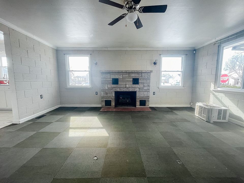 1st image of 1126 S 22nd St