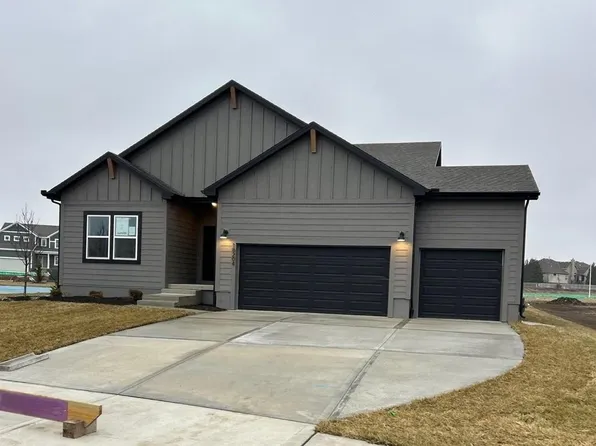 18204 W 166th Ter, Olathe, KS 66062