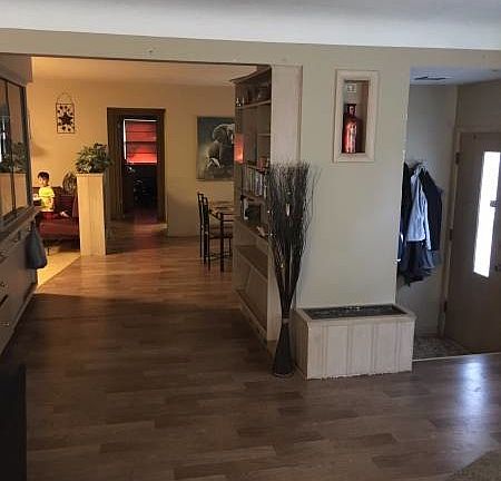 Entry & dinning room
