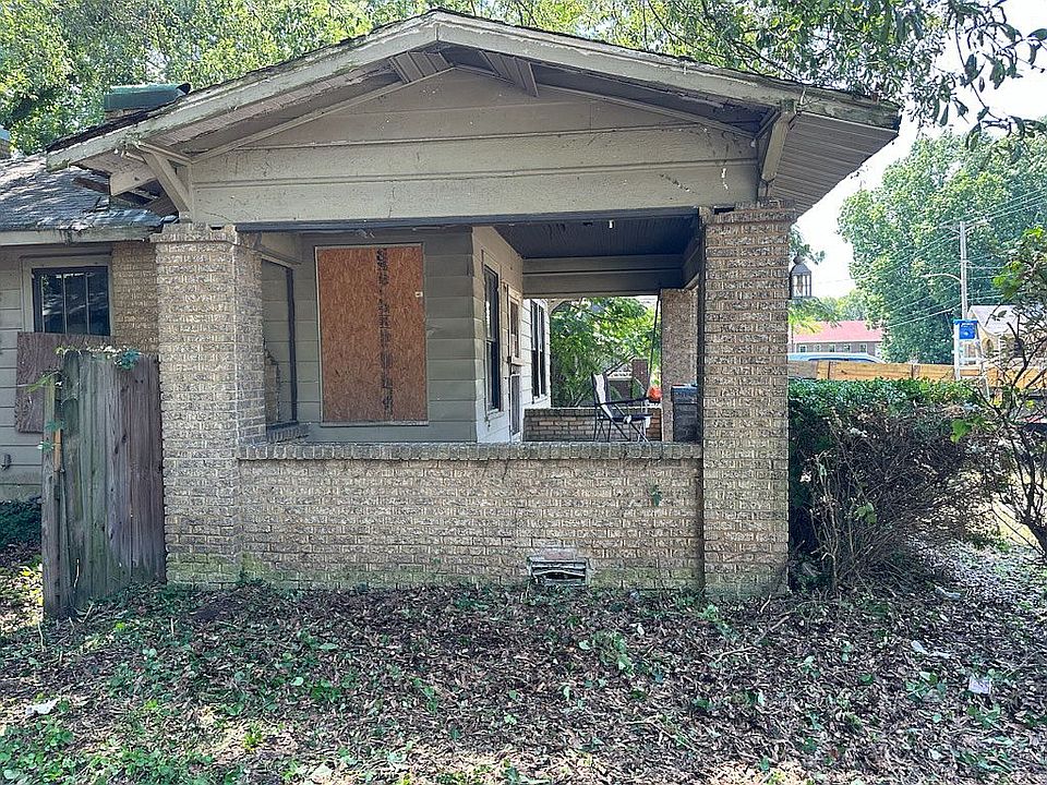 1st image of 2506 E Washington Ave