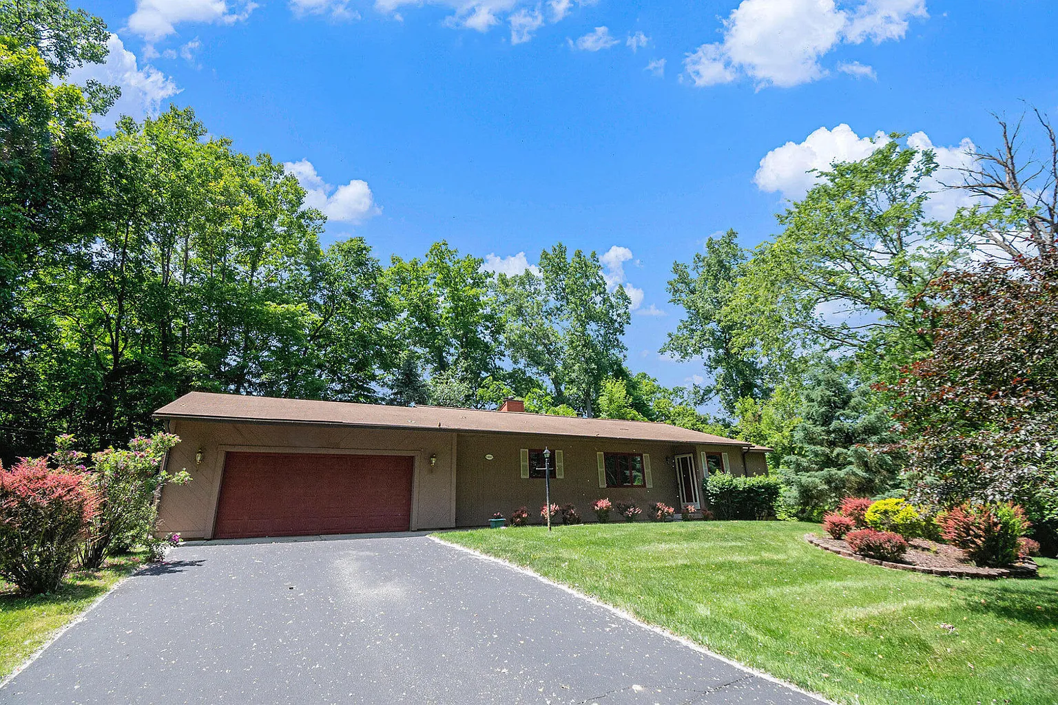 4104 Rurik Dr photo 1
