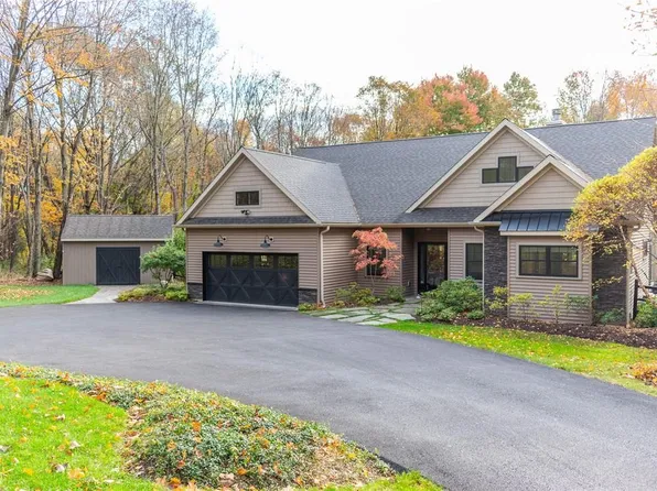 5 Cottage Road, Hopewell Junction, NY 12533