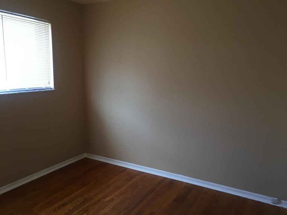 1st image of 10943 Margatehall Dr APT 4