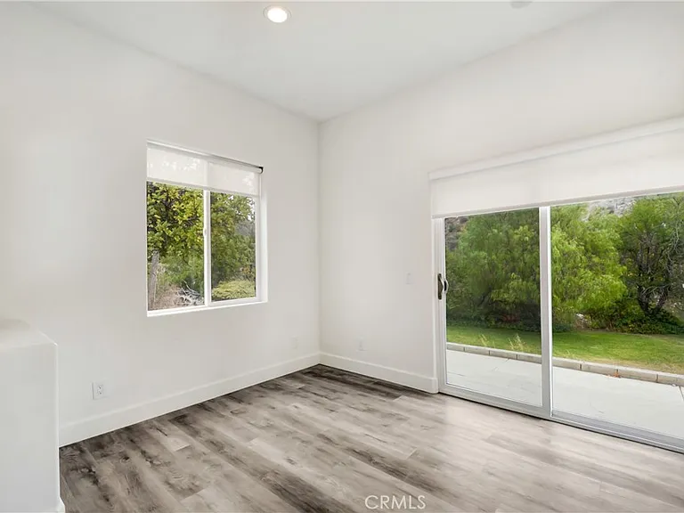 821 Melody Ln — Photo 14