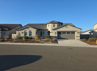 208 Manhattan St, Manteca, CA 95337