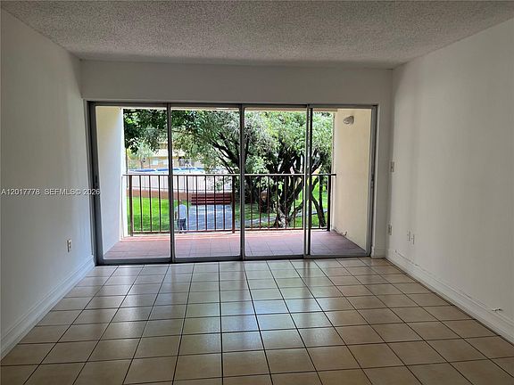 3rd image of 9190 Fontainebleau Blvd APT 202