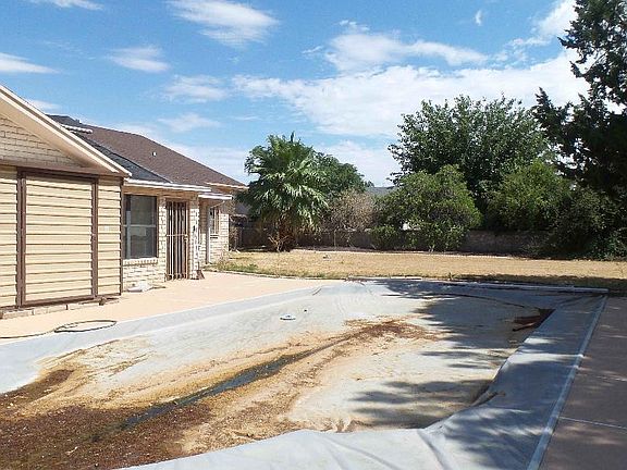 2nd image of 1709 Dale Douglas Dr